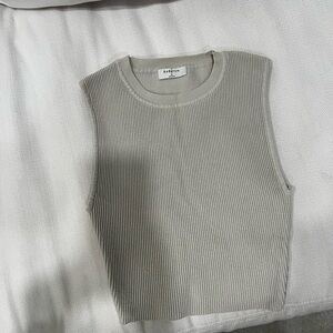 Aritzia Babaton sculpt tank top